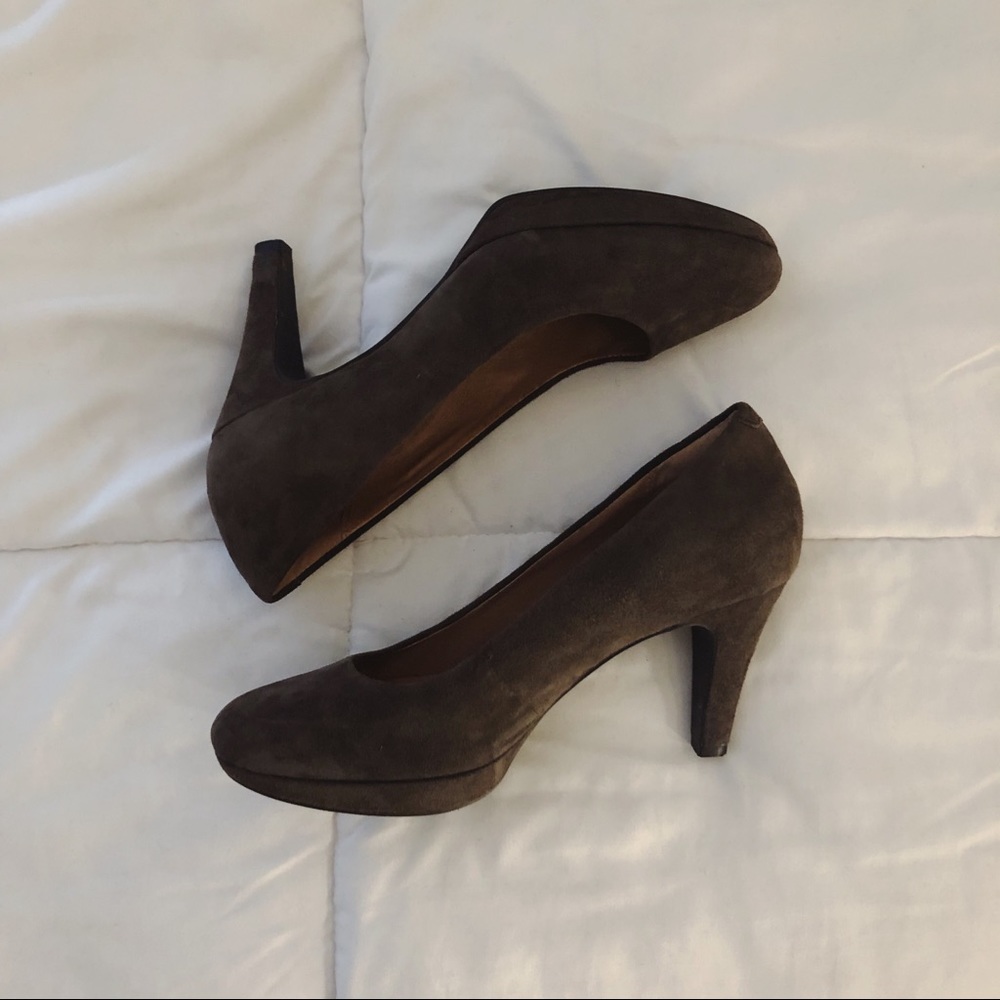 Clarks Cushioned Velvet Heels- perfect for work!